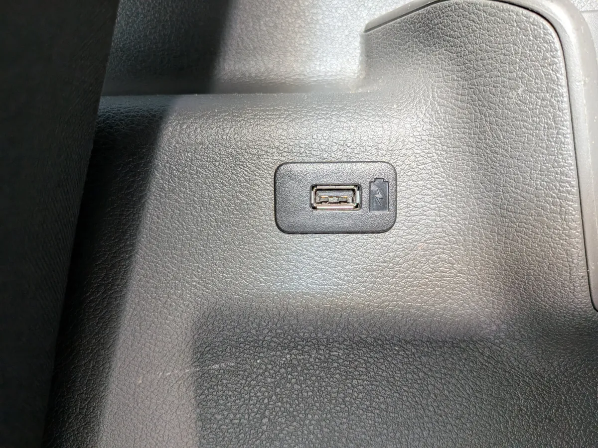 2020 Ford Transit 460 Trend Minibus 17 Seat - Image 4