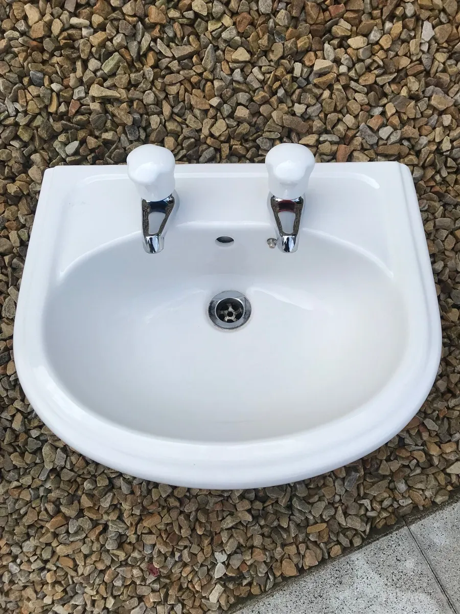 Small Wash hand basin / sink - Image 1