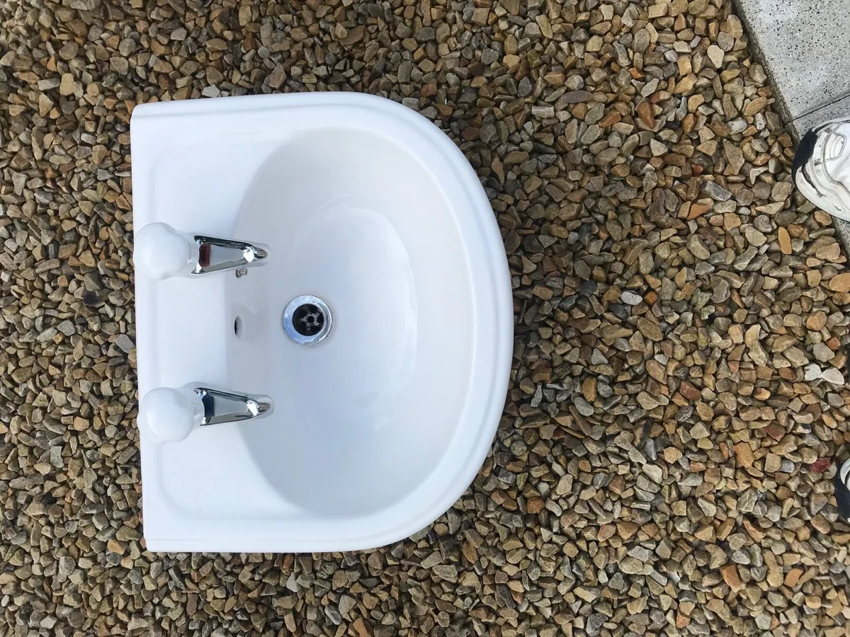 Small Wash hand basin / sink - Image 3