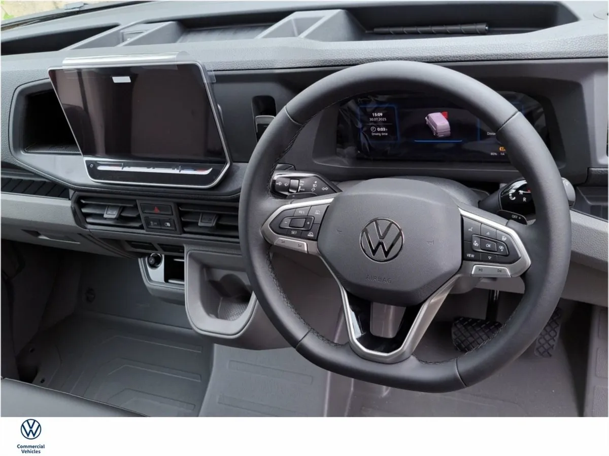 Volkswagen Crafter Highline MWB 177HP Automatic 4 - Image 2