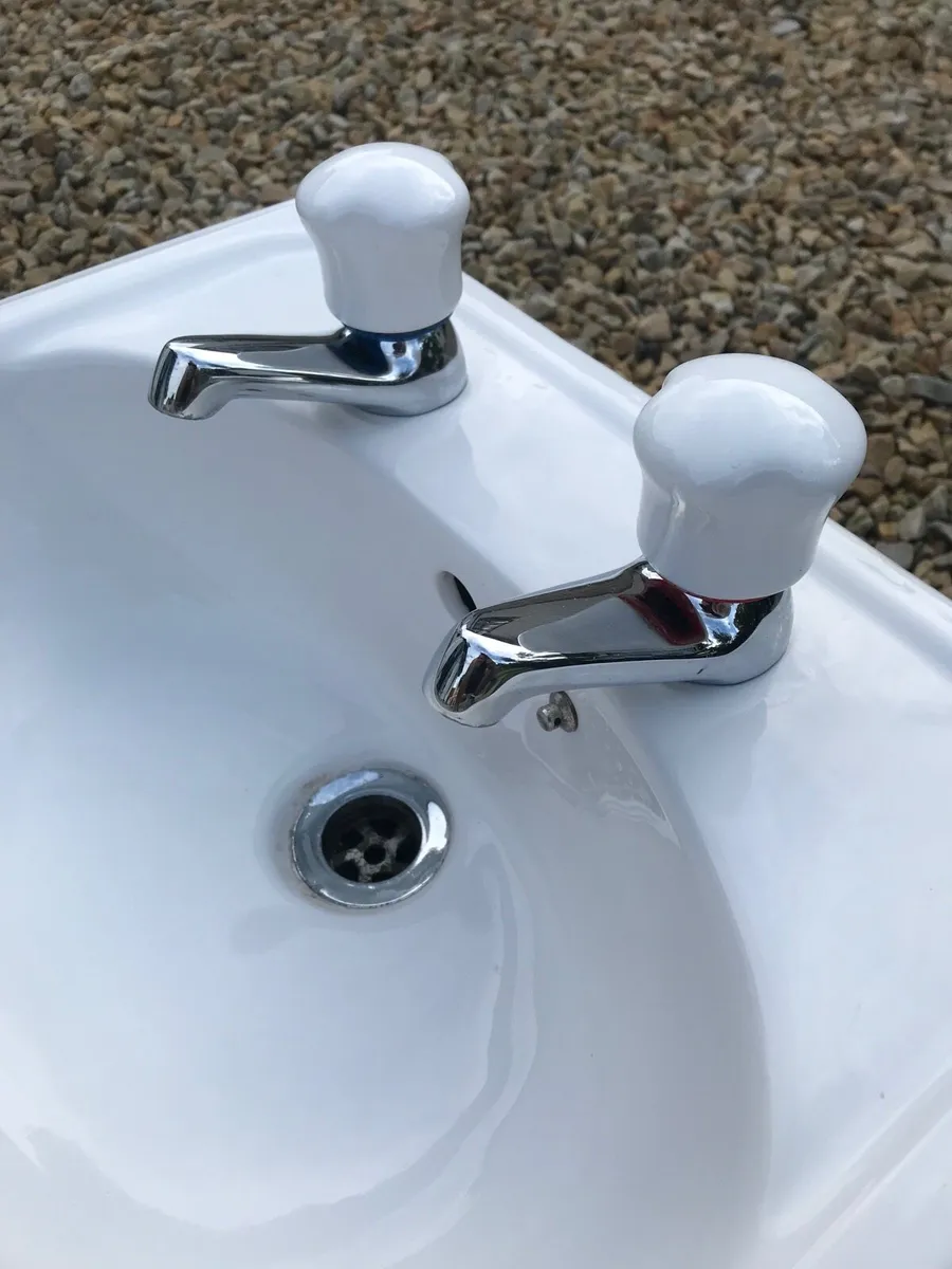 Space saving sink - Image 4