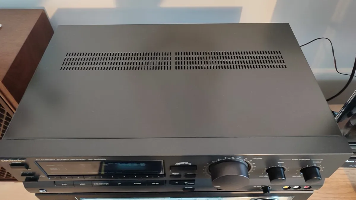 TECHNICS SA-GX230D, Remote. Like new. Cleaned - Image 3