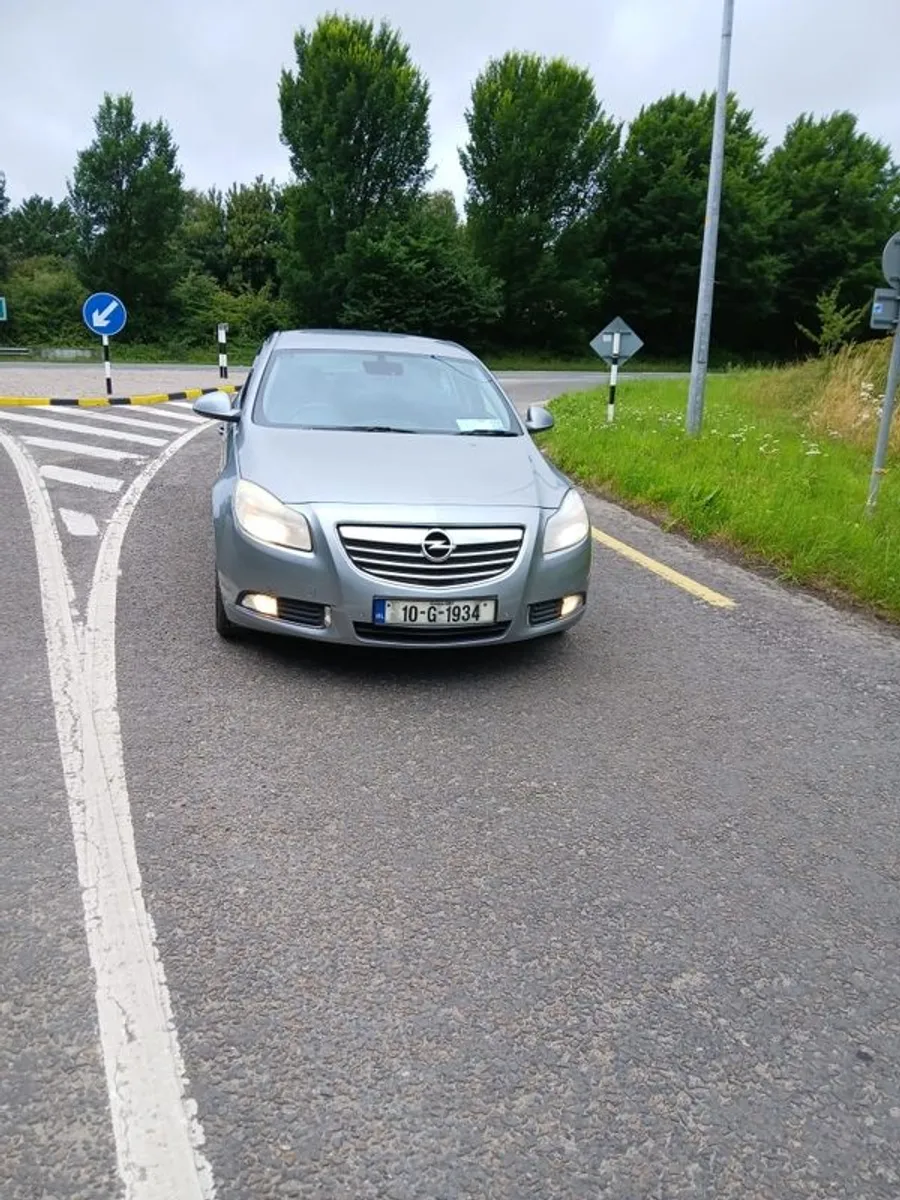 2010 Opel Insignia Automatic - Image 2