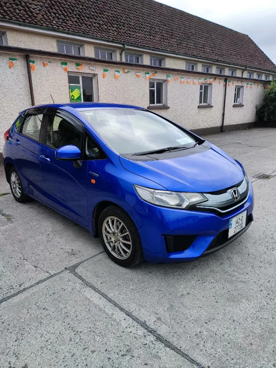 2014 Honda Fit 1.5 Hybrid Automatic - Image 3
