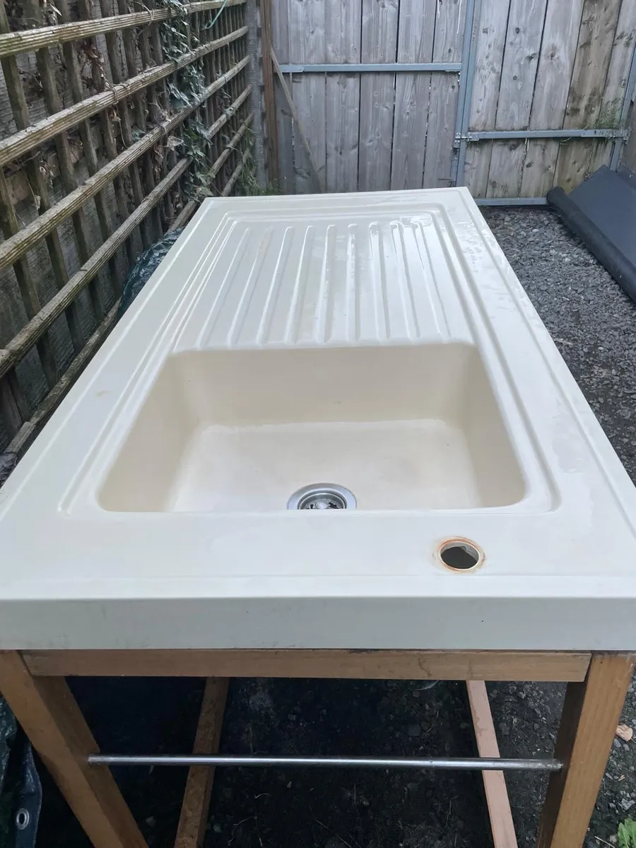 Habitat sink - Image 1