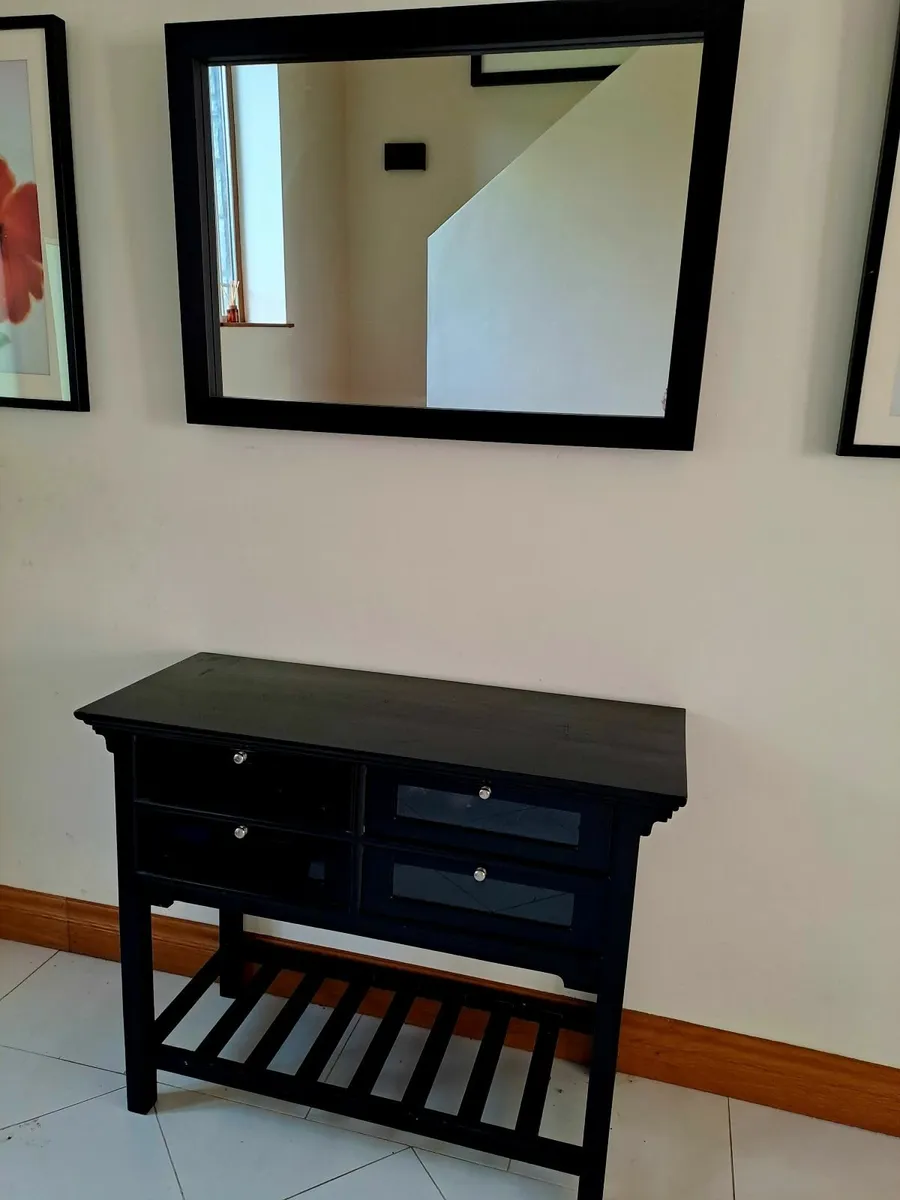 Console Table, mirror and pictures - Image 2