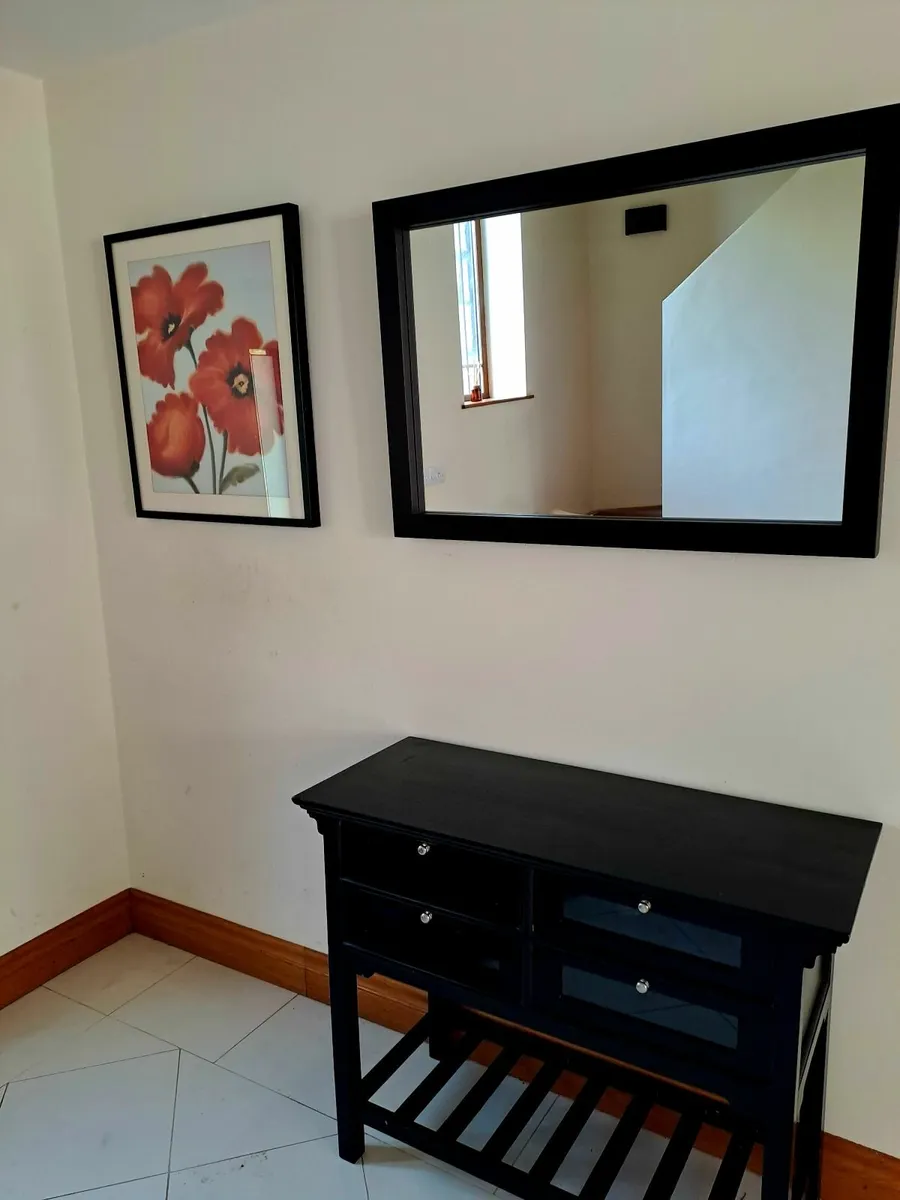 Console Table, mirror and pictures - Image 3