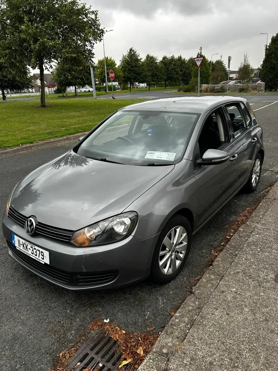 Volkswagen Golf 2011 - Image 2