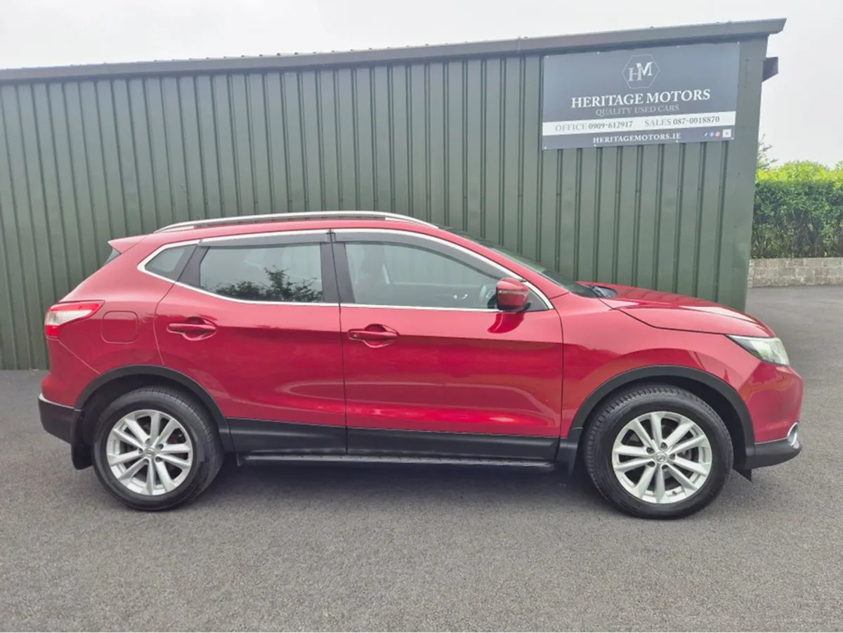 Nissan QASHQAI 1.6 SV CVT My16 NC E6 DSL 4DR - Image 1