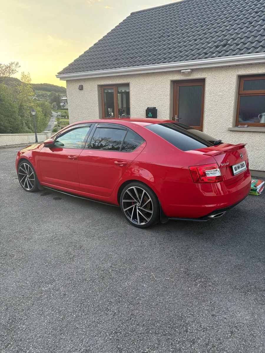 Skoda Octavia VRS - Image 1