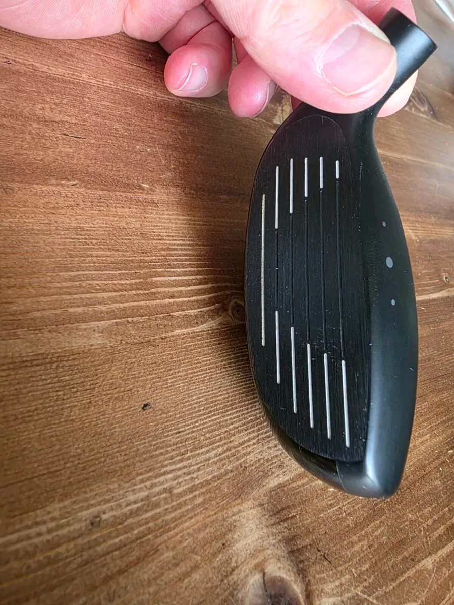 Left handed Ping G425 2 rescue - Image 1
