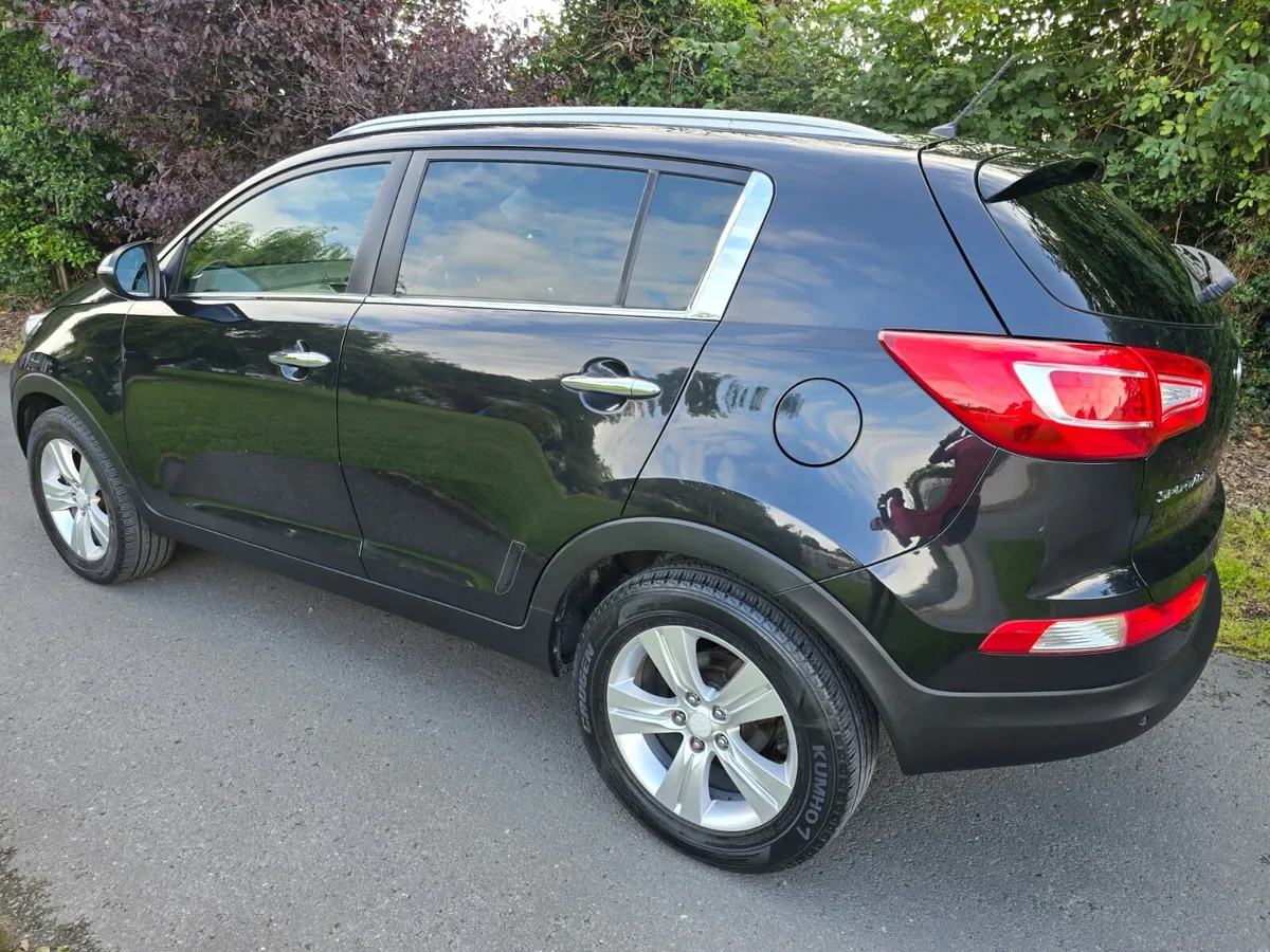 2011 Kia Sportage - Image 2