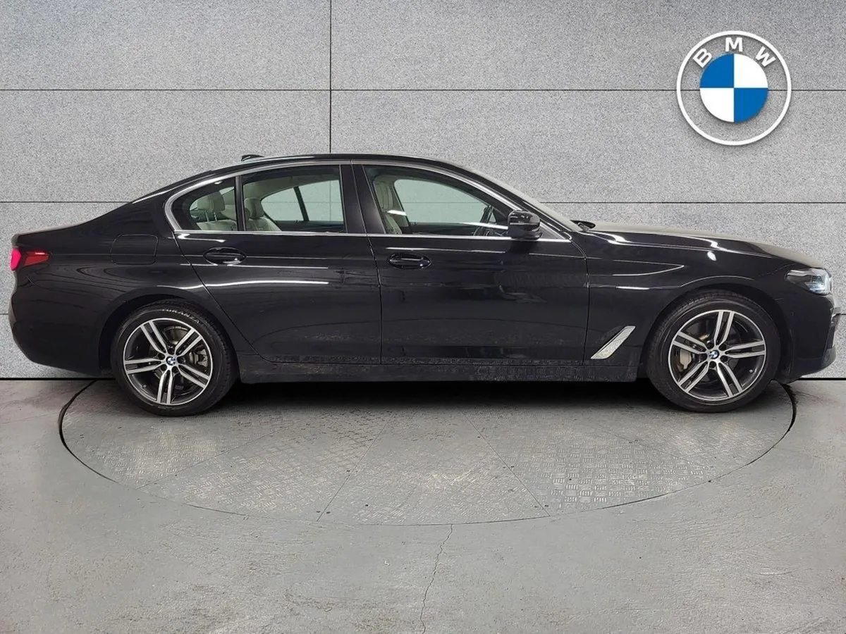 BMW 5 Series 530e SE Saloon - Image 3