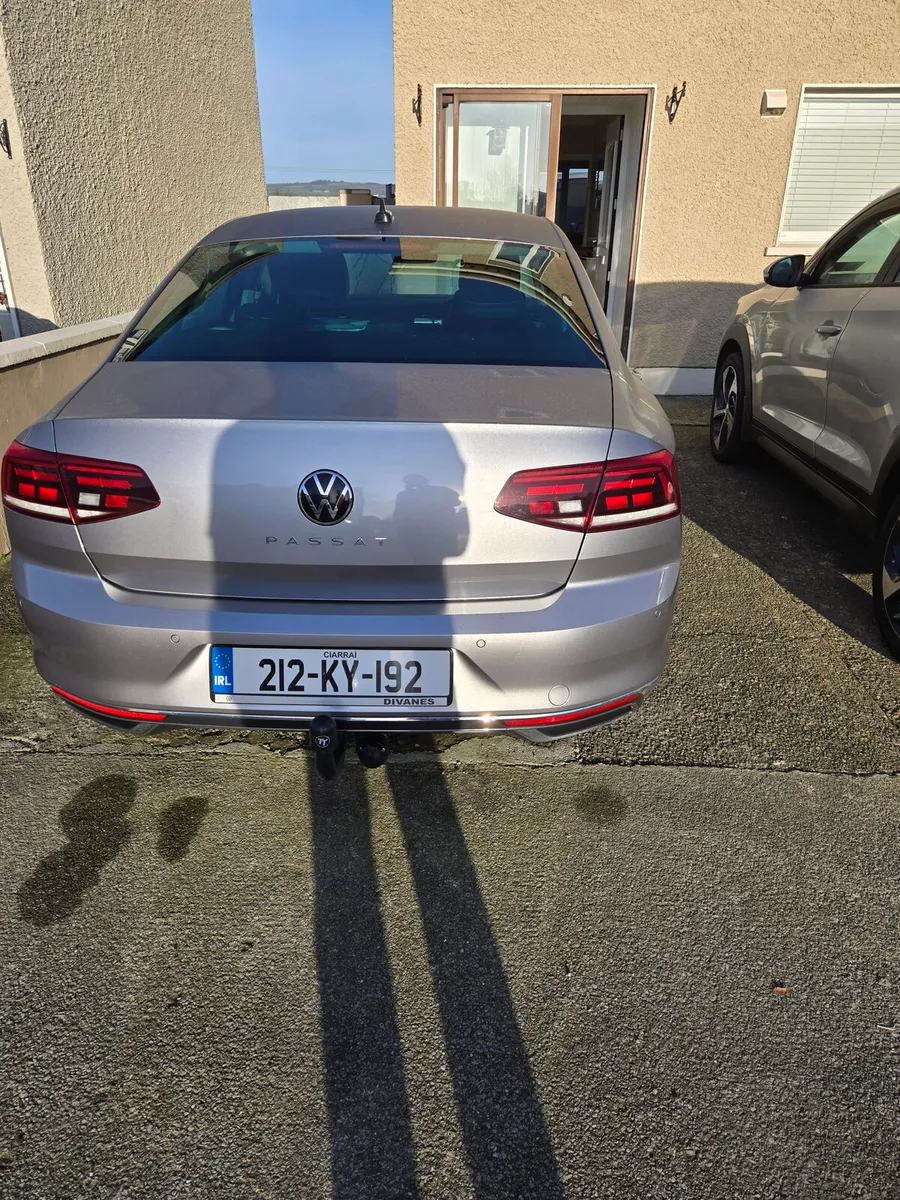 Volkswagen Passat 2021 - Image 4