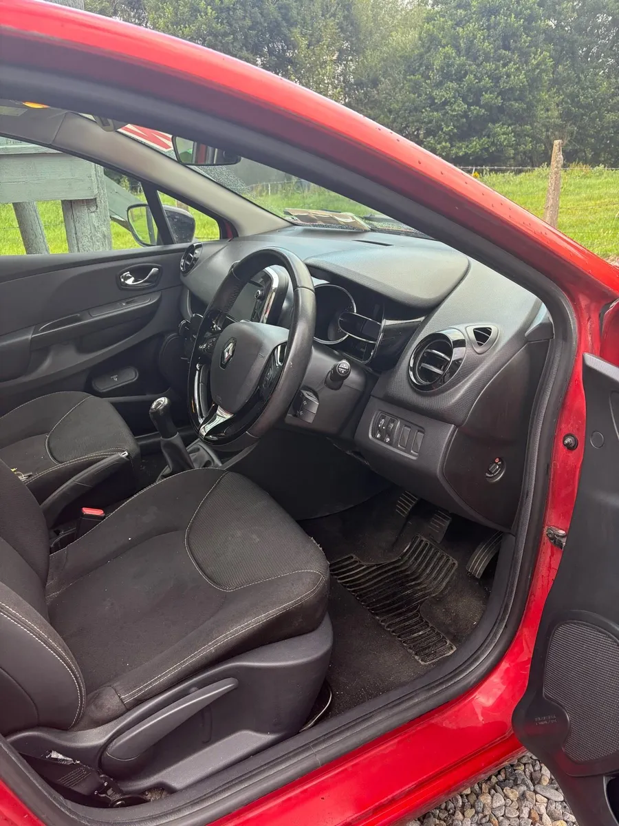 Renault Clio - Image 3