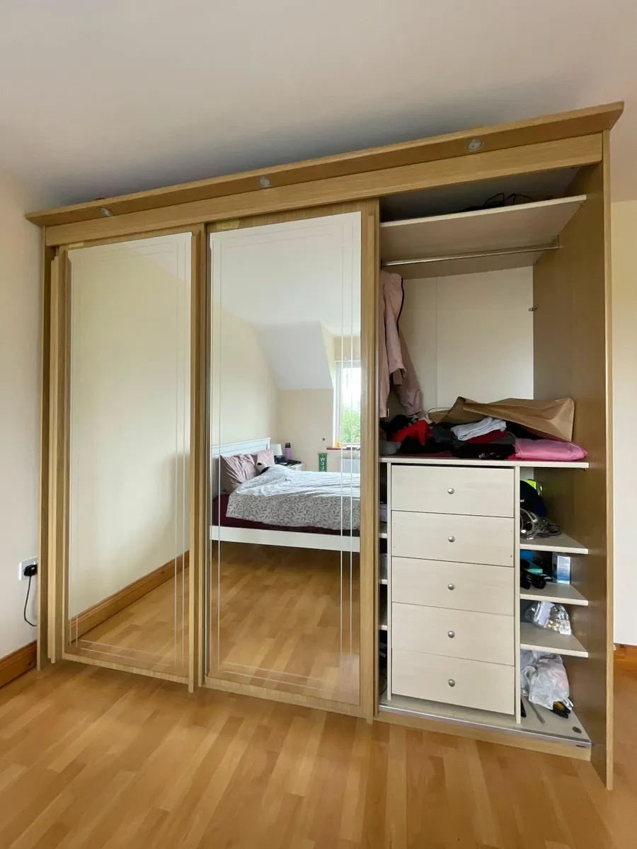 Cupboard - Image 2