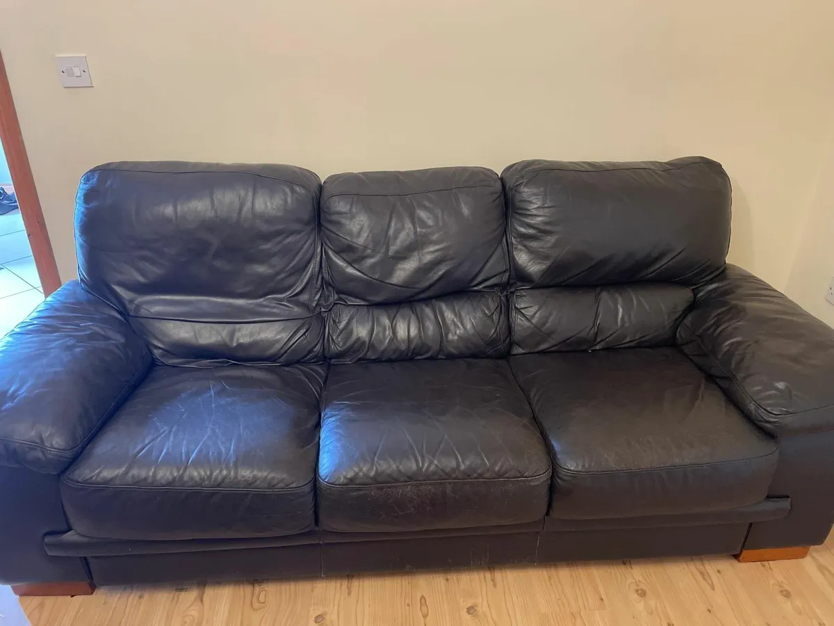 3 seater sofas - Image 1