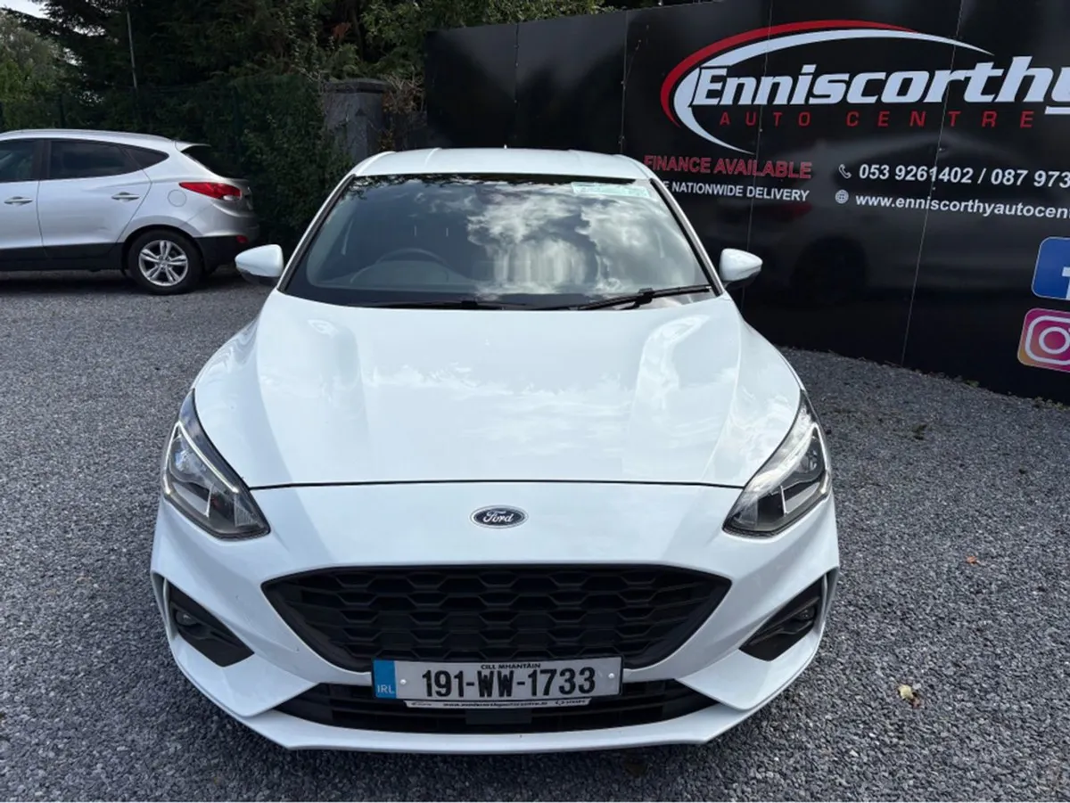 Ford Focus St-line 1.5 Tdci 125PS 6speed 5dr// Im - Image 2