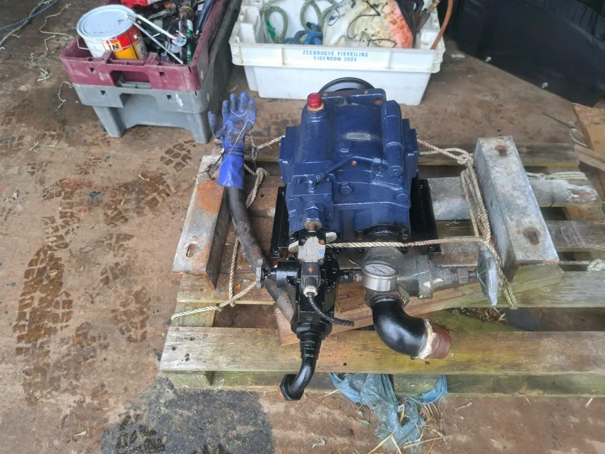 vickers hydrualic pump - Image 4