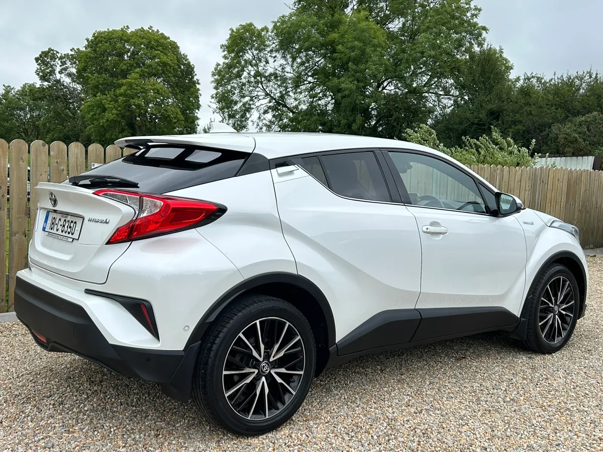 2018 Toyota CHR Hybrid Automatic SOL - Image 3