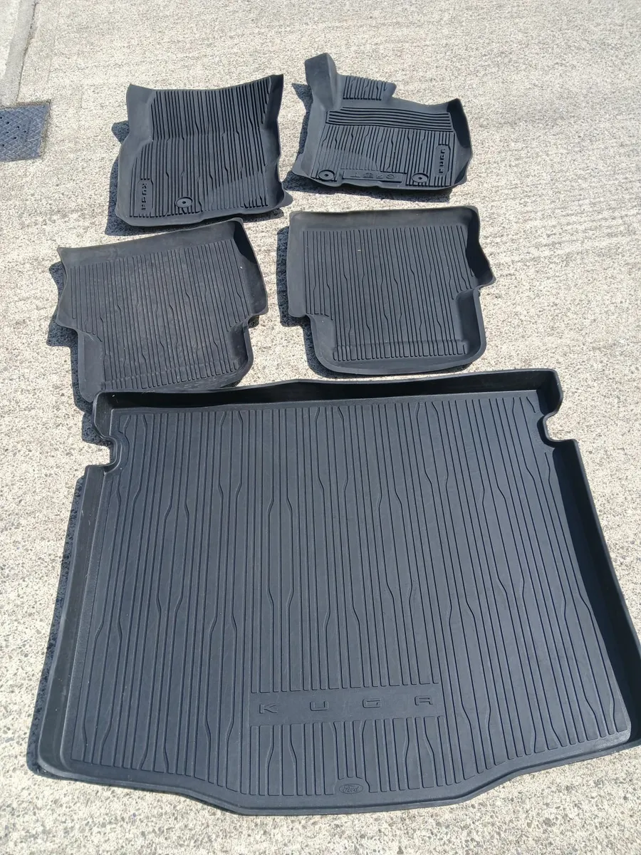Ford Kuga rubber boot liner and car mats - Image 1