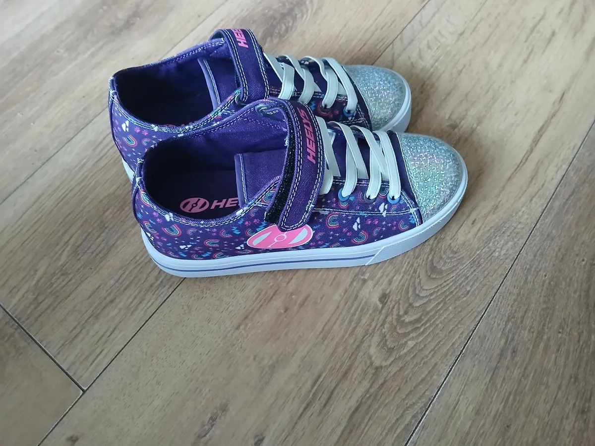 Children's shoes,  heelys - Image 2