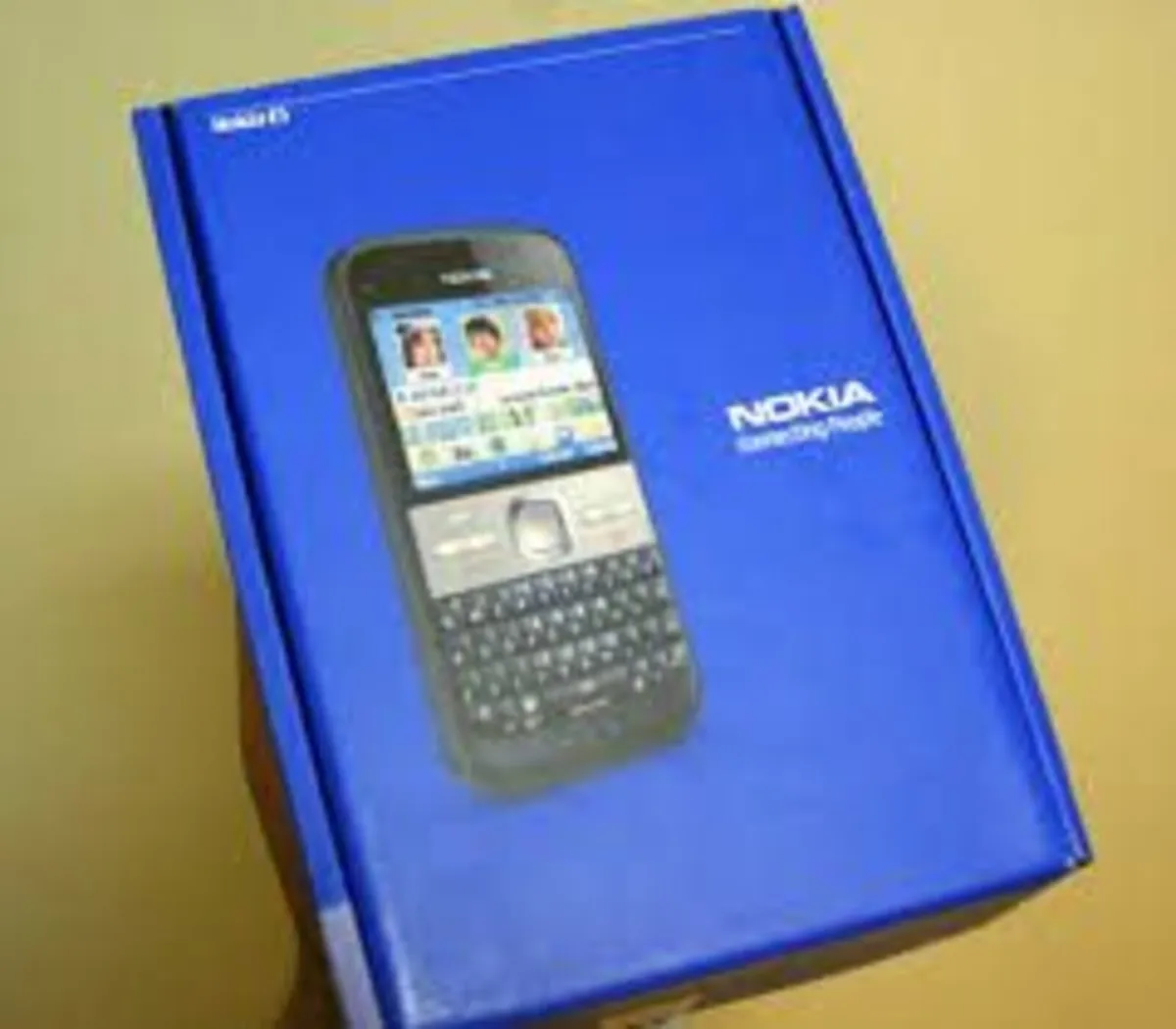 Antique Vintage Collectible Nokia E5 Mobile Phone. - Image 4