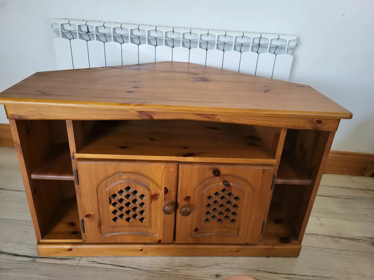 Pine tv unit - Image 2