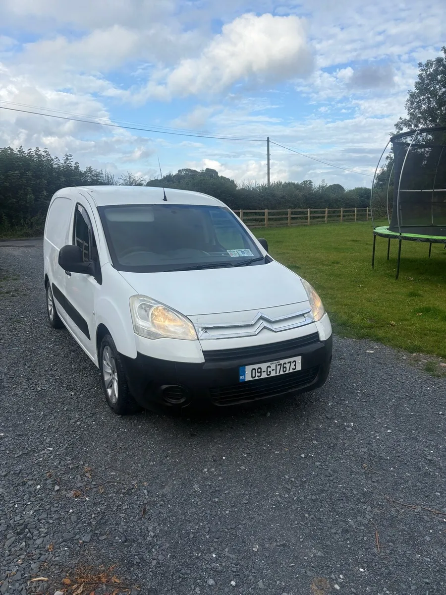 2009 Citroen Berlingo •NEW CVRT• - Image 3