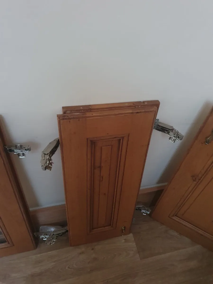 Kitchen cabinet doors - Image 4