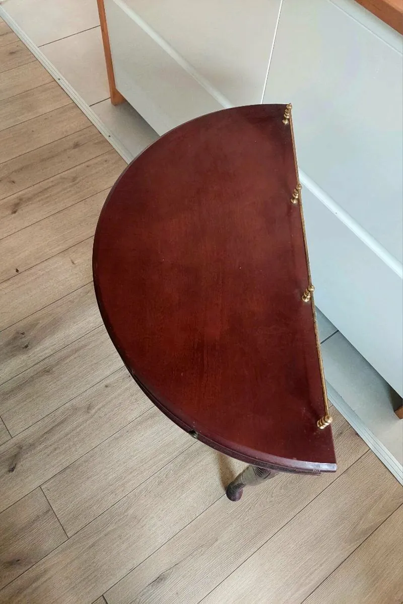 Half moon mahogony table - Image 3