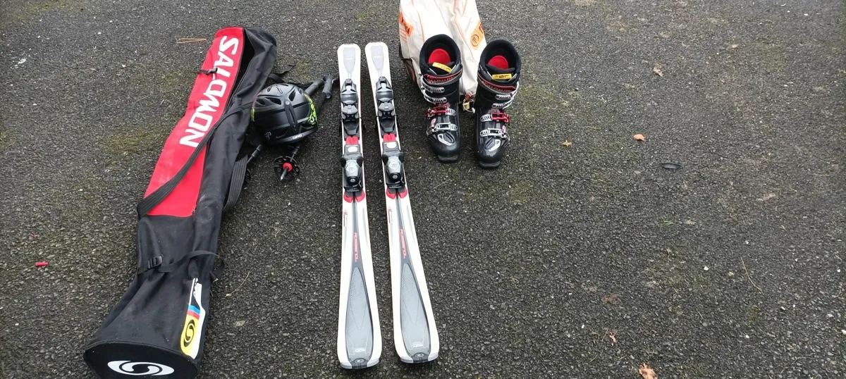 skis - Image 1