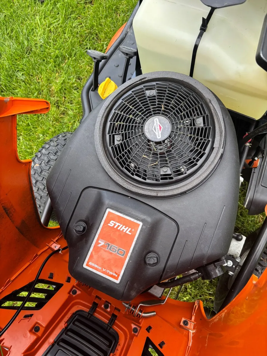 STIHL mt 5112 ride on Lawnmower - Image 2