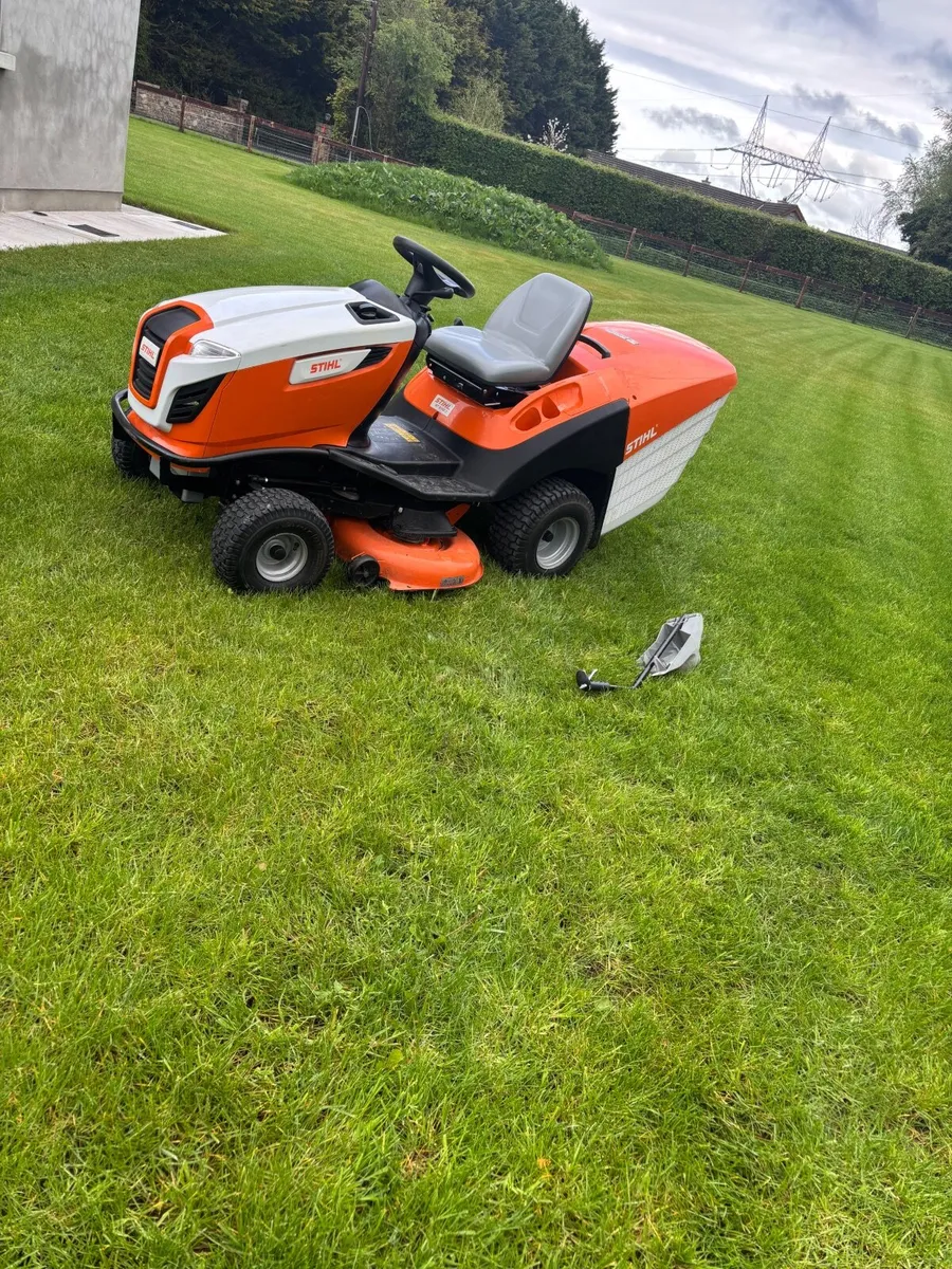 STIHL mt 5112 ride on Lawnmower - Image 1