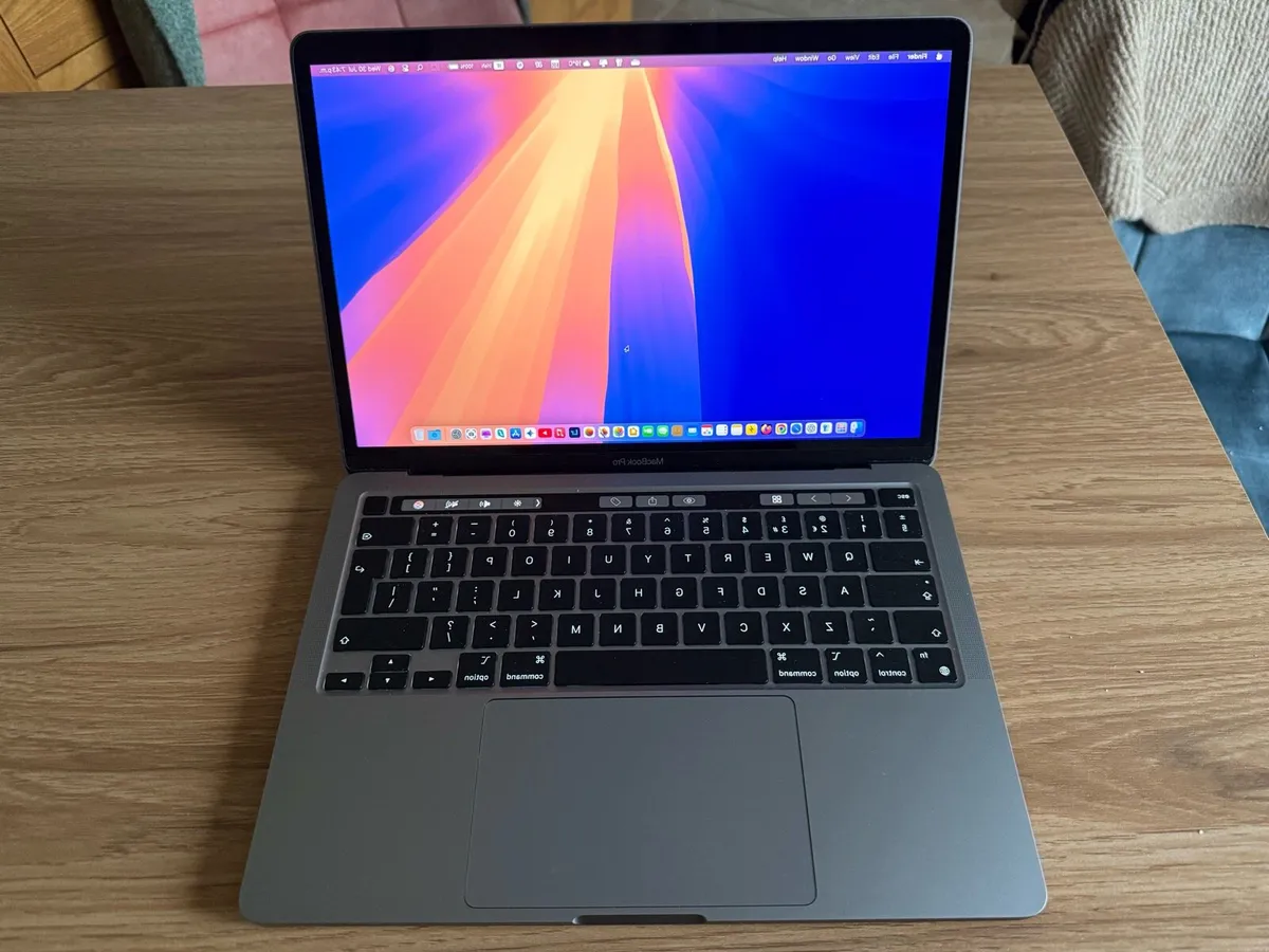 MacBook Pro M1 - Image 1