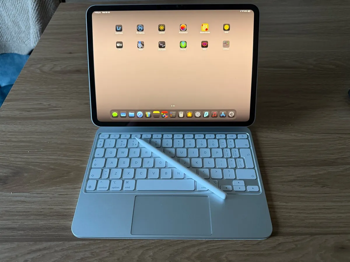 iPad Pro 11” M4 - Image 1