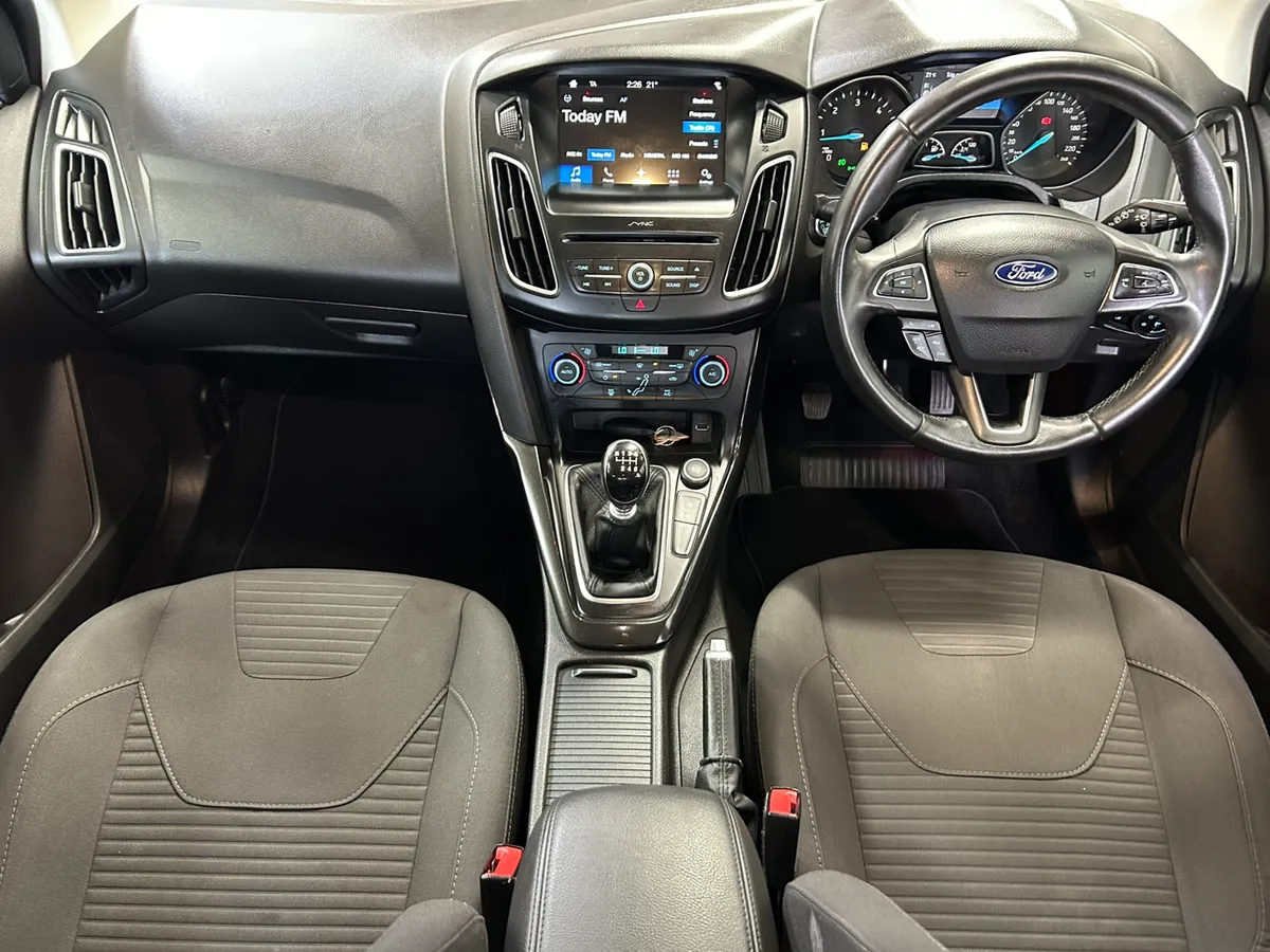 2017 Ford Focus Titanium Diesel - Image 3