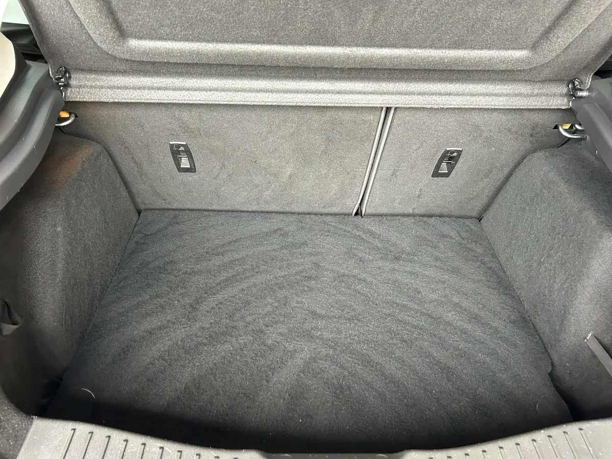 2017 Ford Focus Titanium Diesel - Image 4