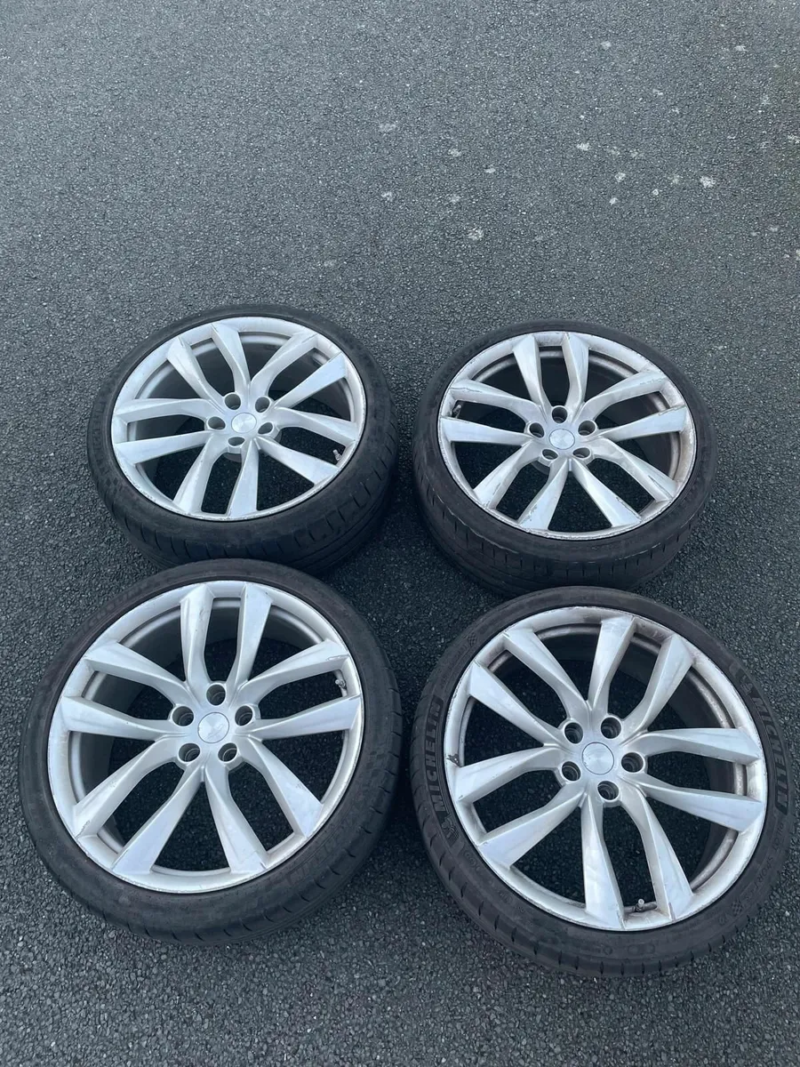 Tesla model s alloys - Image 2