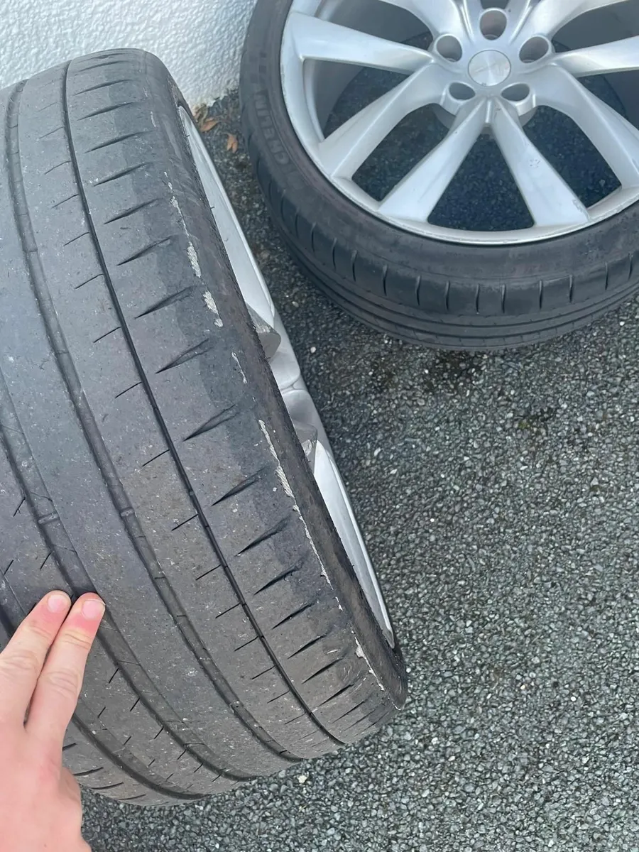 Tesla model s alloys - Image 4