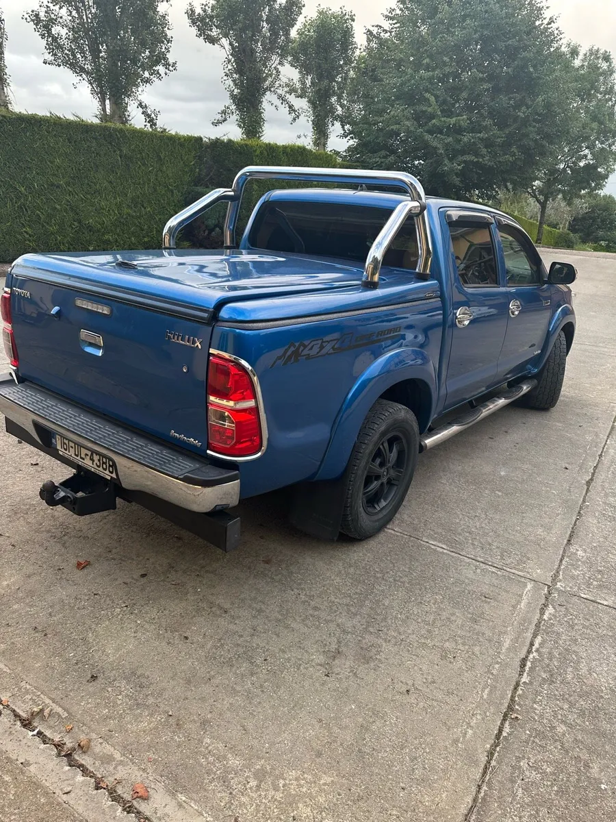 Toyota Hilux - Image 3