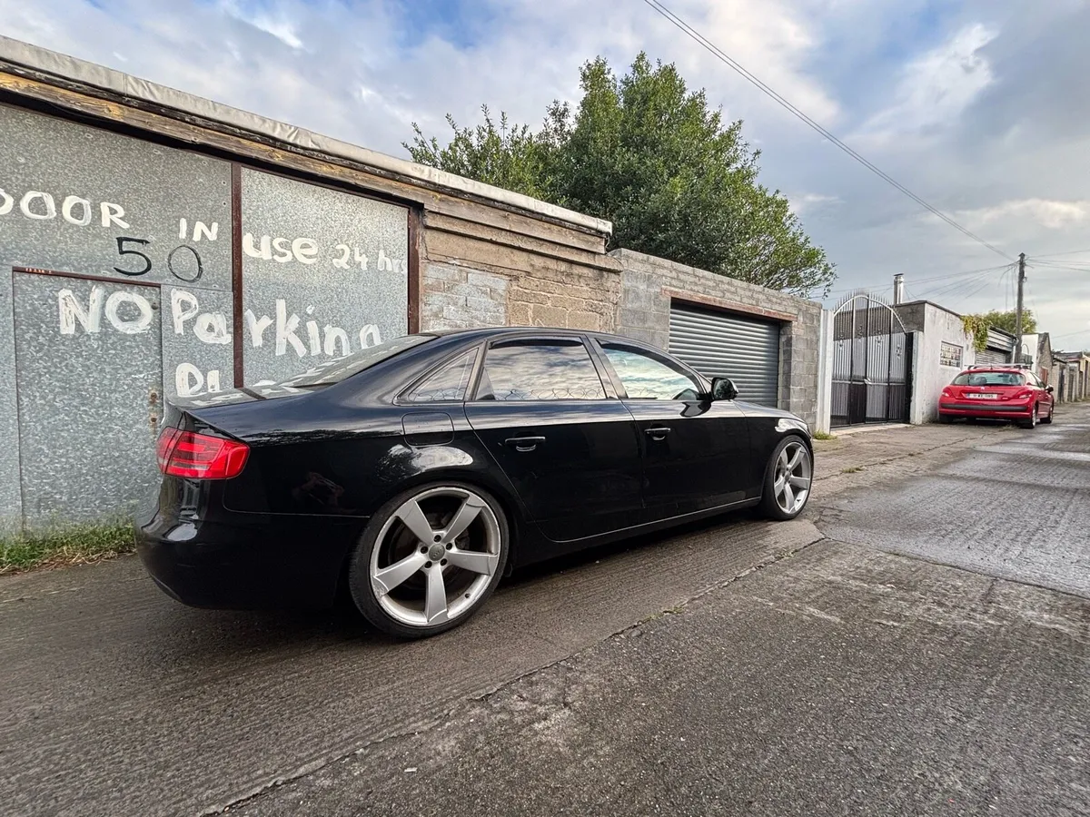 Audi A4 B8 - Image 2