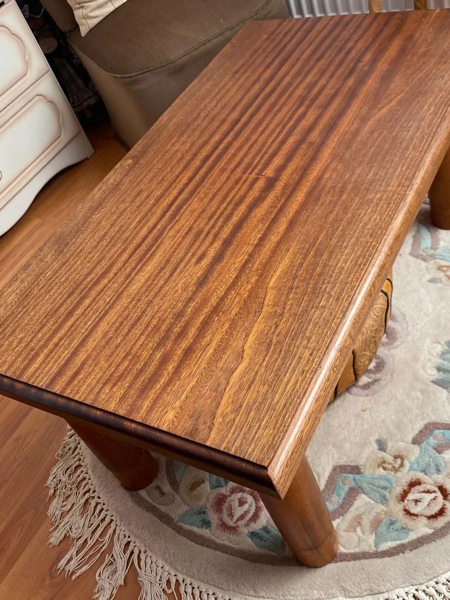 Coffee table. Mahogany