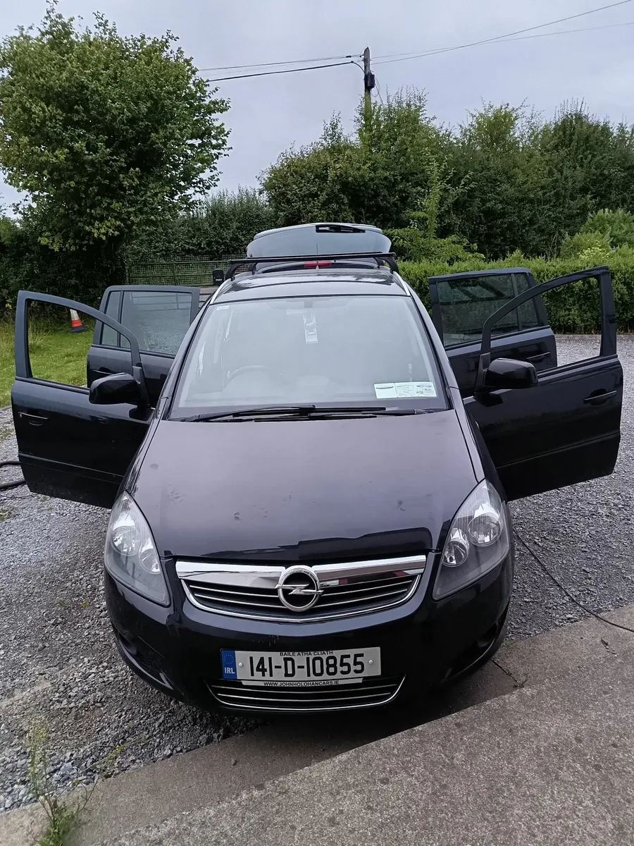 Opel Zafira - Image 1