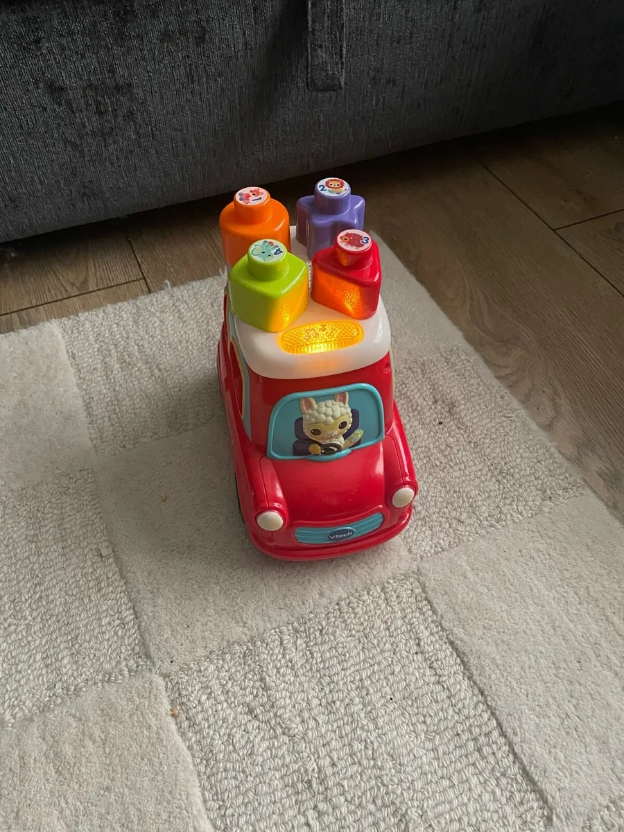Collection of toys - Image 4