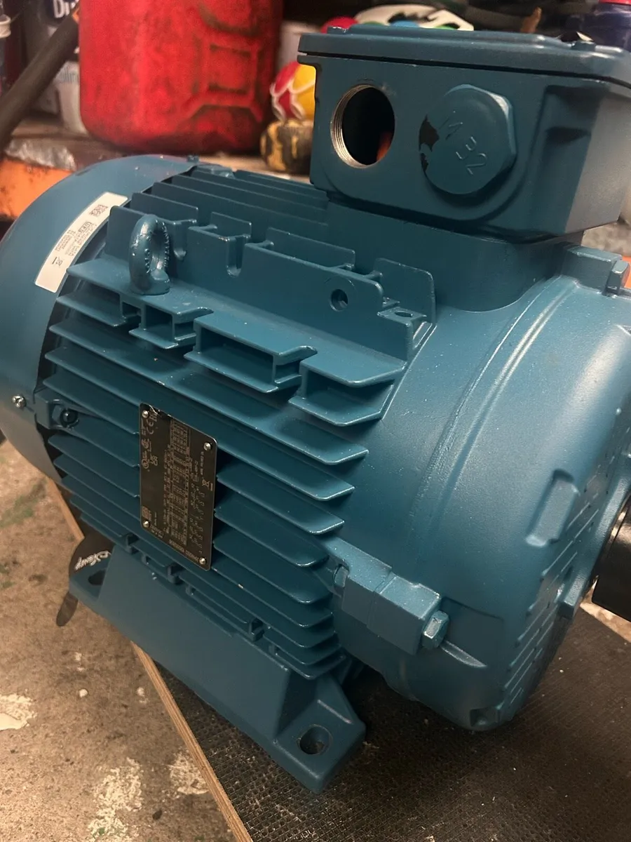 Electric motor - Image 1