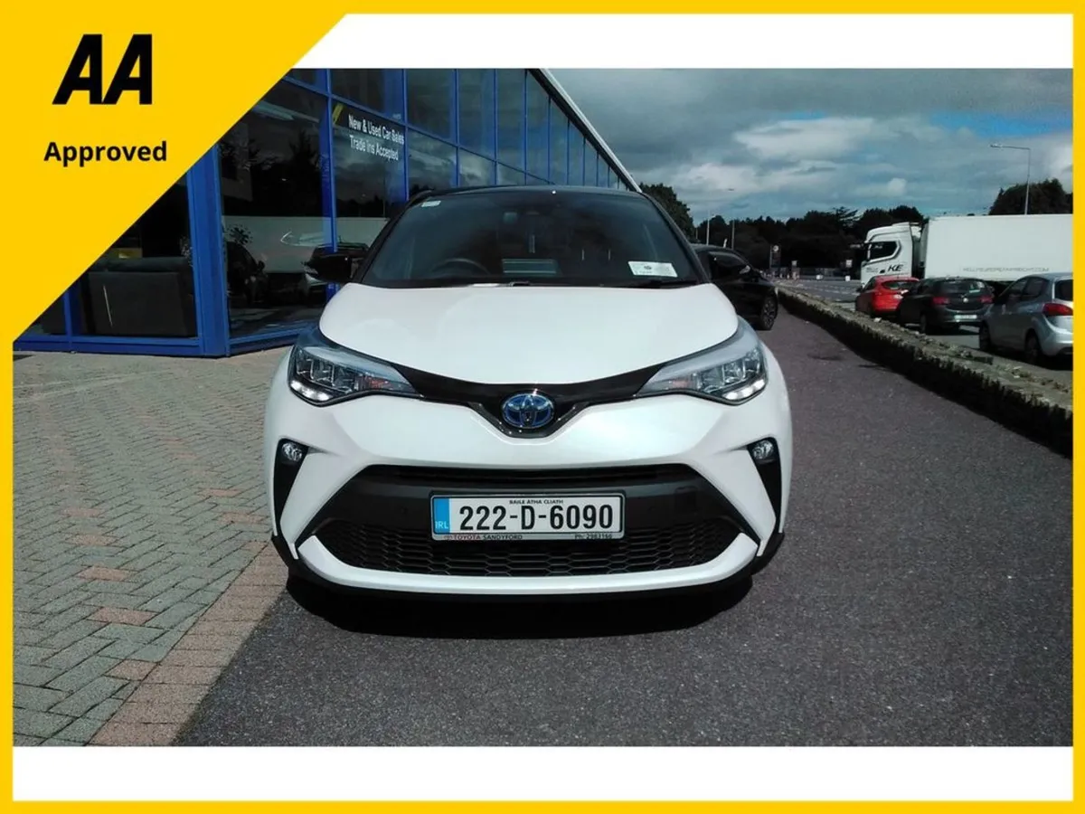 Toyota C-HR Hybrid Sport Bi-tone 4DR - Image 2