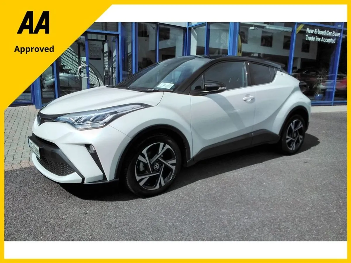 Toyota C-HR Hybrid Sport Bi-tone 4DR - Image 3