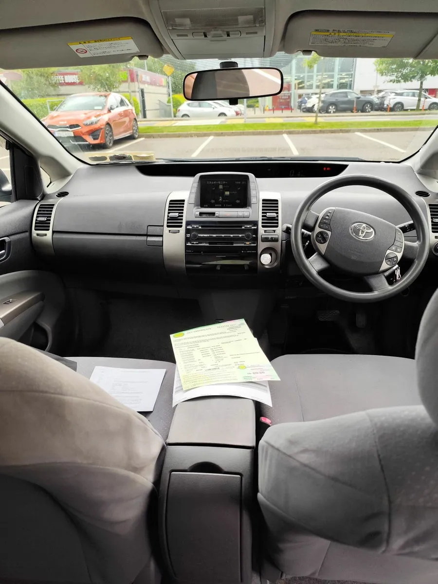 Toyota Prius 2011 1.5L ***NEW NCT !*** - Image 2