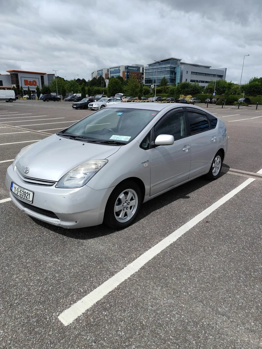 Toyota Prius 2011 1.5L ***NEW NCT !*** - Image 3